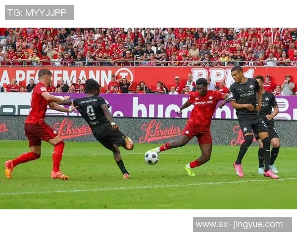 沃尔夫斯堡遭遇科隆客场连败，表现堪忧需警惕