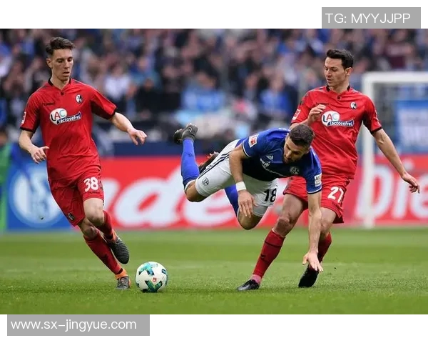 法兰克福客场胜弗赖堡,德甲榜单升至第五位,书写荣耀篇章 法兰克福客场胜弗赖堡,德甲榜单升至第五位,书写荣耀篇章