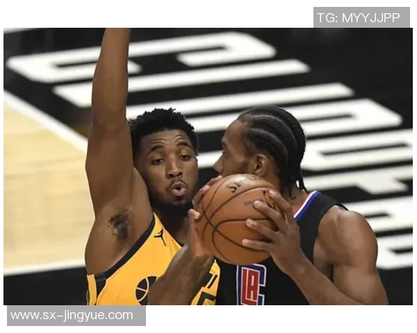 爵士队全队发挥出色,勇夺连胜,战绩辉煌